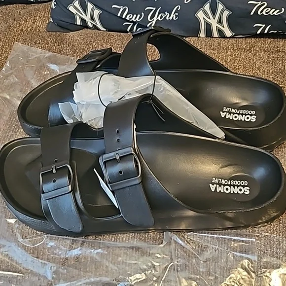 Sonoma Black Sandles - Picture 1 of 1